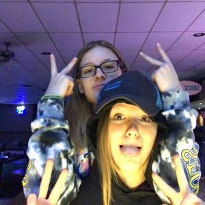 Meet your Posher, Addison